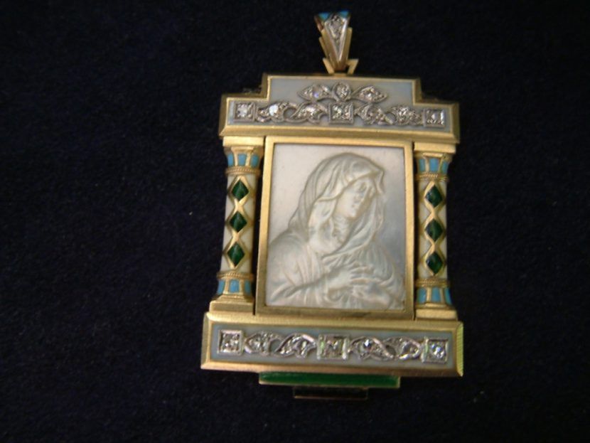 Medalla deco platino oro diamantes nacar y esmaltes